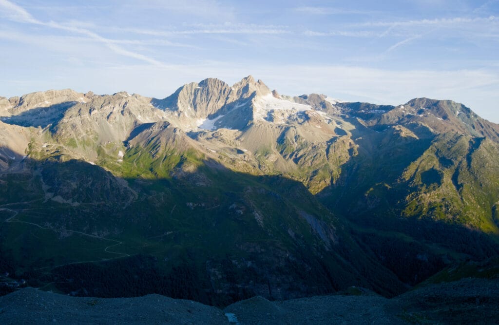 lever de soleil sur les Aiguilles rouges d'Arolla