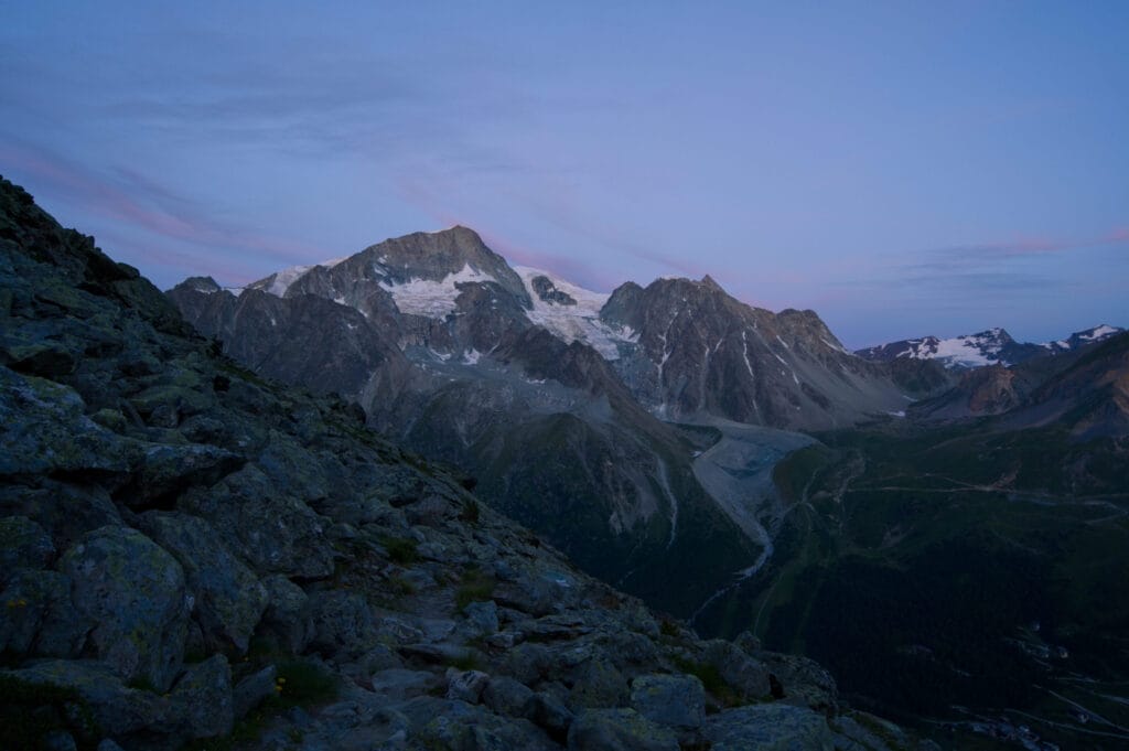 lever du jour sur le pigne d'Arolla