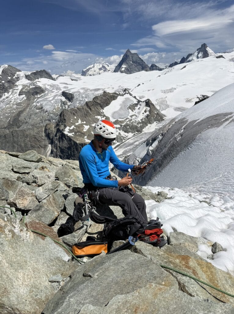 petite pause bien méritée au pied de la Dent de Tsalion