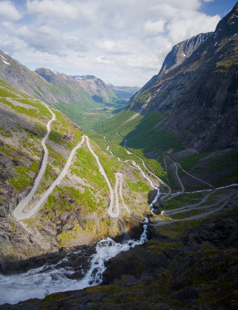 scenic road norway