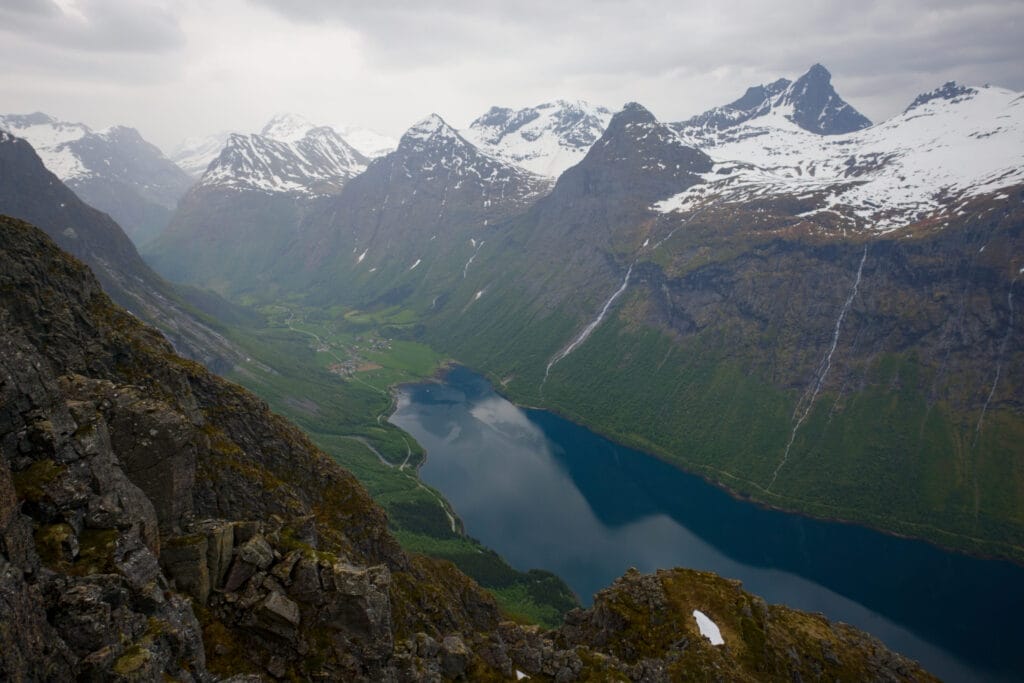 vue sur toute la vallée de Norangsdalen