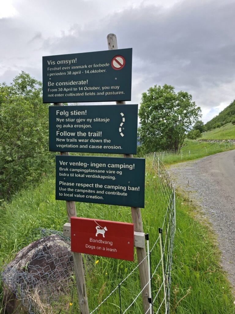 panneau de randonnée