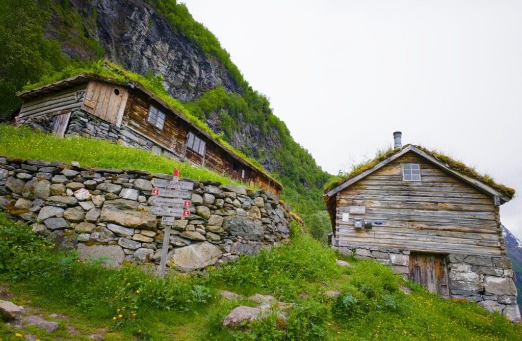 ferme skagefla geiranger